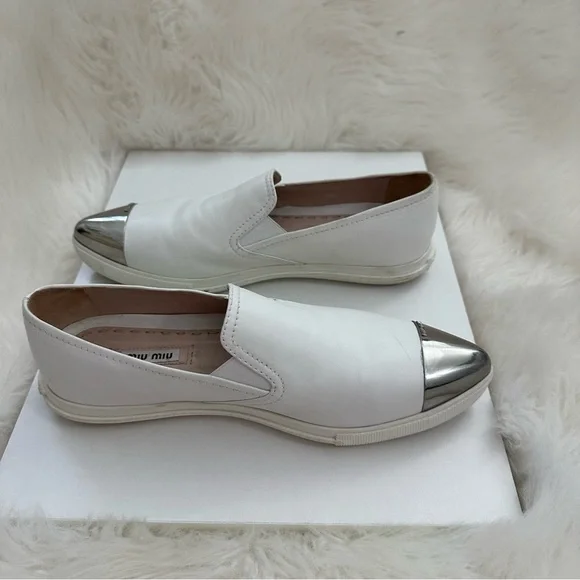 Miu Miu Leather Metal Pointed Toe Slip on Sneakers 8.5 White - Silver - Picture 4 of 6
